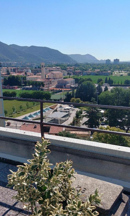 La Suite Attico Metro' Volta Brescia Dış mekan fotoğraf